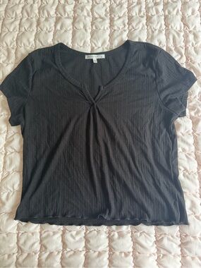 Women's Black Short Sleeve Twist-Front Top